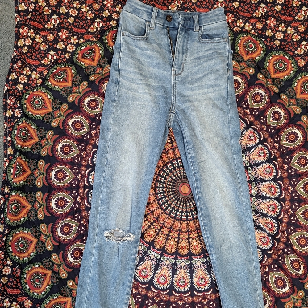 American Eagle Outfitters 23" 000 R Curviest Hi Rise Jeggings Distressed